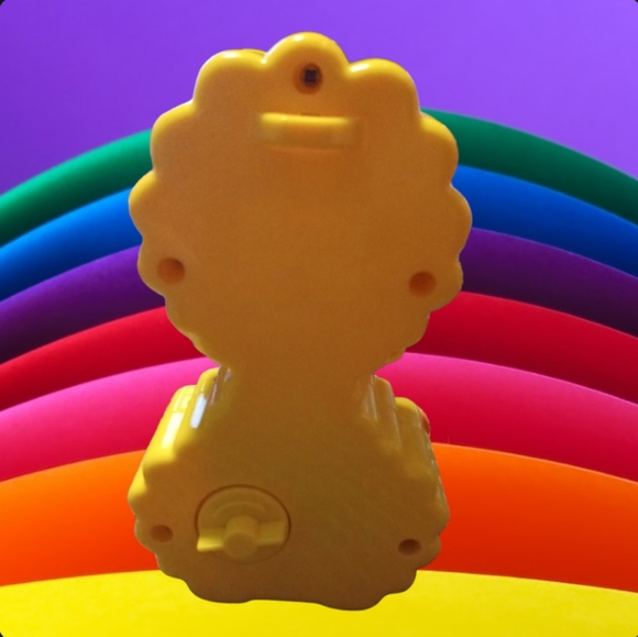 Adorable Vintage 1988 Peek A Boo Big Bird Musical Moving Toy - Picture 5 of 6